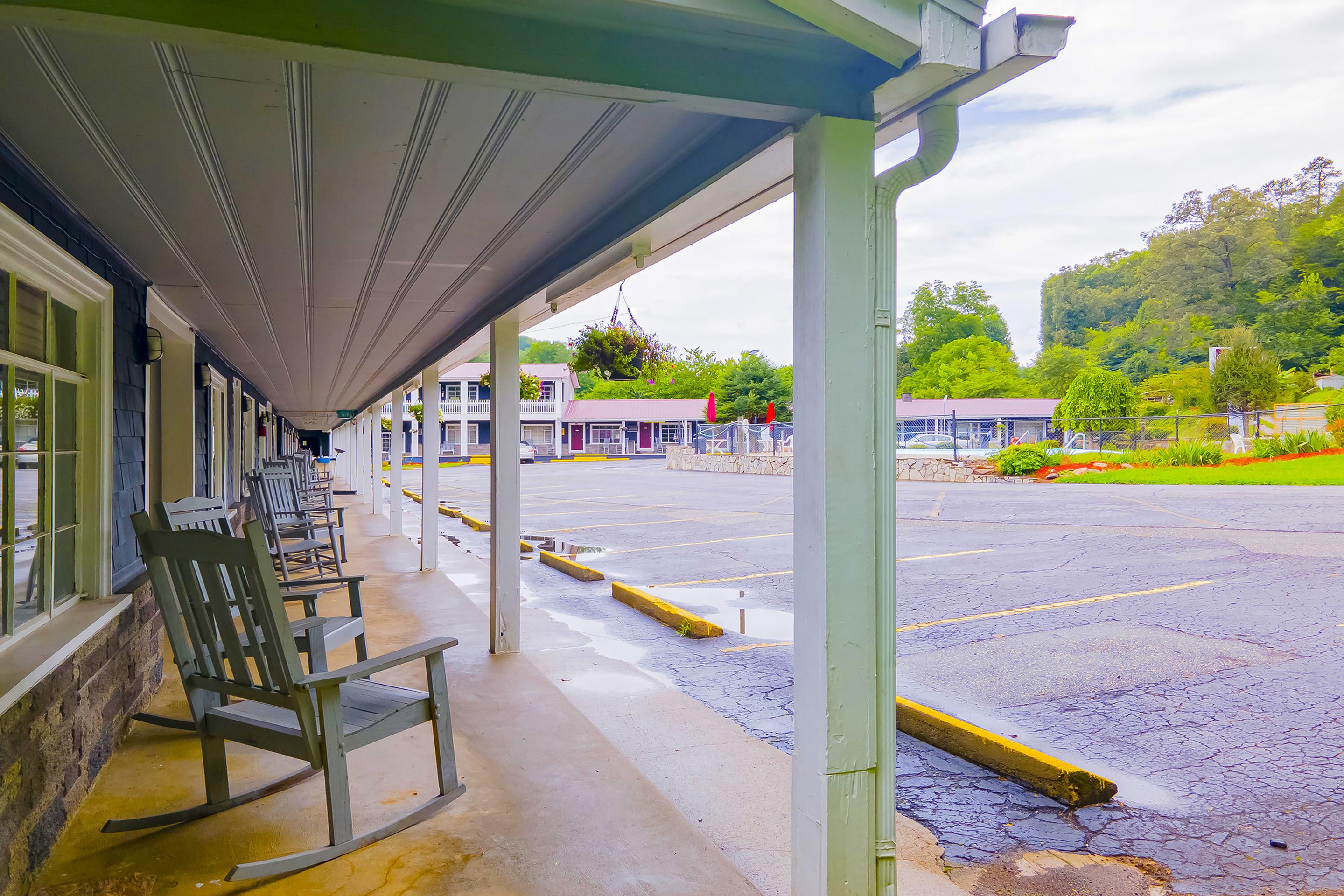 Lloyd'S On The River Country Inn By Oyo Bryson City Exterior foto